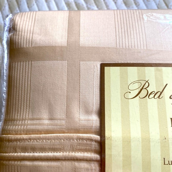 Bed & Breakfast 350 thread 4 pc King sheet set. 100% cotton sateen NWTags - Picture 4 of 9